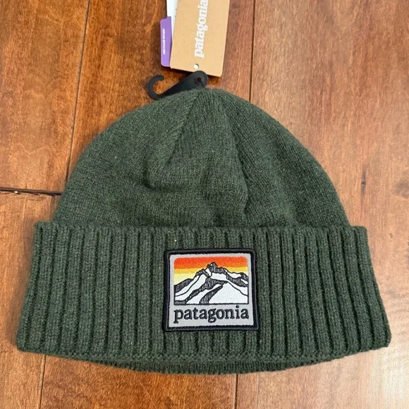 Patagonia Green Brodeo Logo Beanie Winter Hat - Picture 1 of 10
